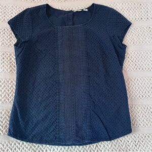 LL Bean Eyelet Cotton Blouse XS Regular Soft Navy Lace Trim Cap Sleeve Top